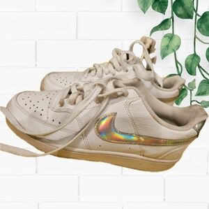 Nike 8.5 womans court vision iridescent white and silver